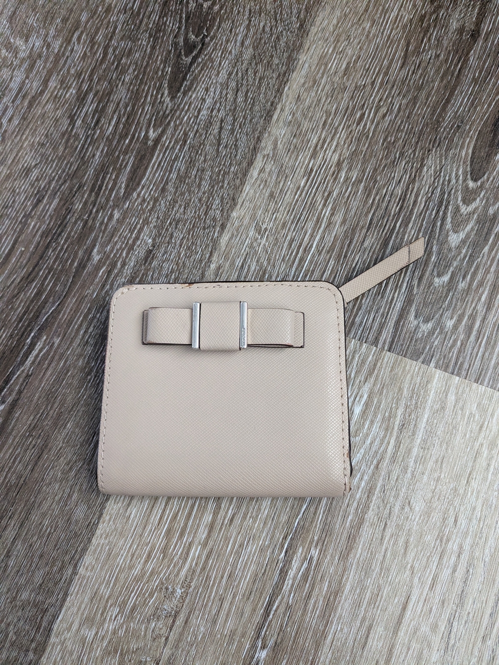 Coach Women's Small Bow Accent Zip Wallet - Beige